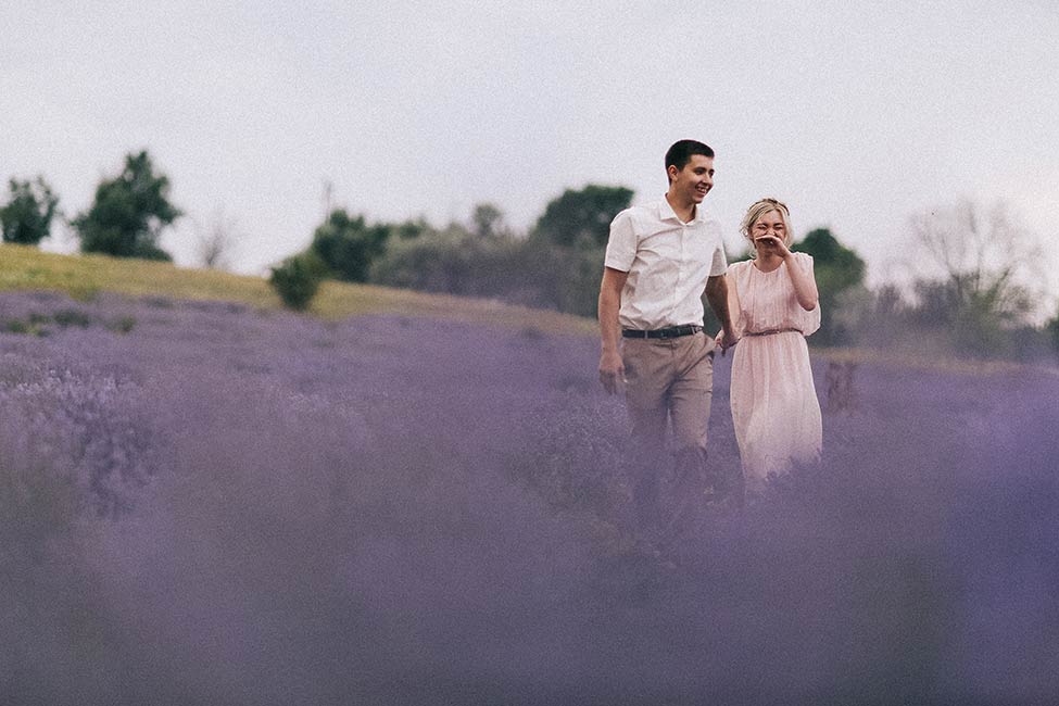 The purple haze of lavender in French wedding photography.