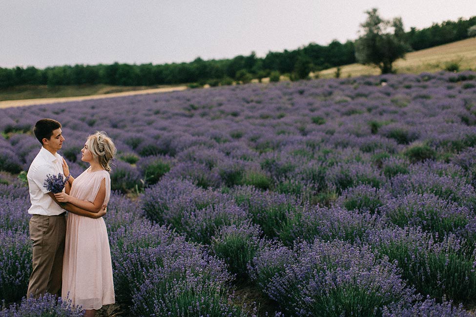 Wedding photographers near Paris.