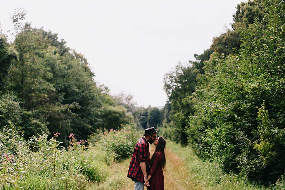 Indie wedding photography along the Blue Danube.