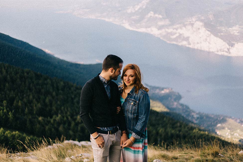 A beautiful wedding in Italy with an adventurous mountain couple.