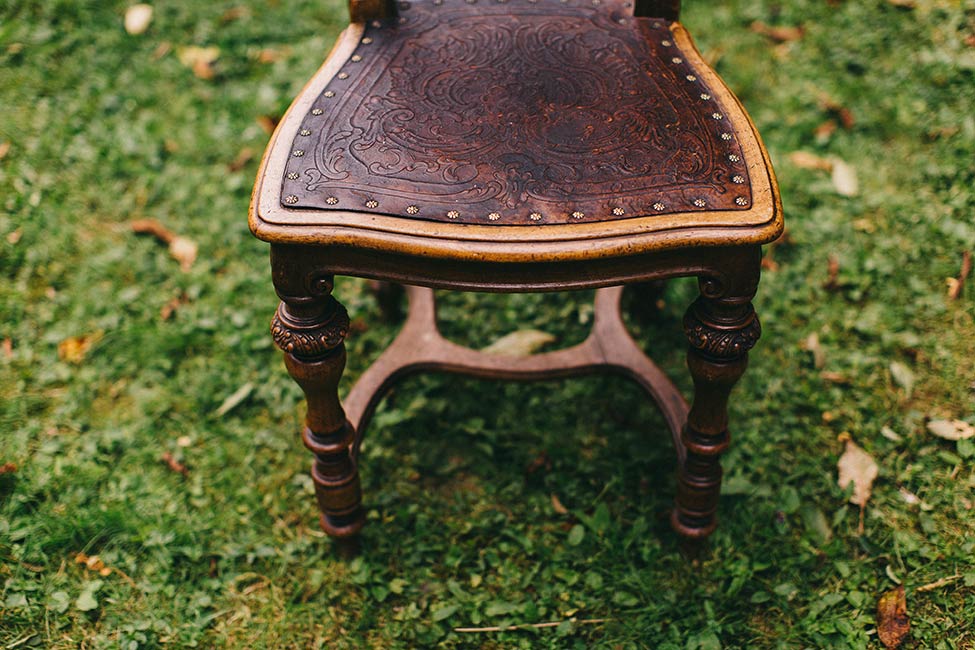 More weddings need antique chairs